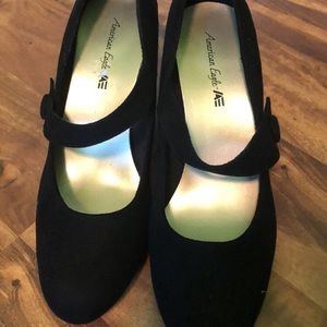 NWOT black heels